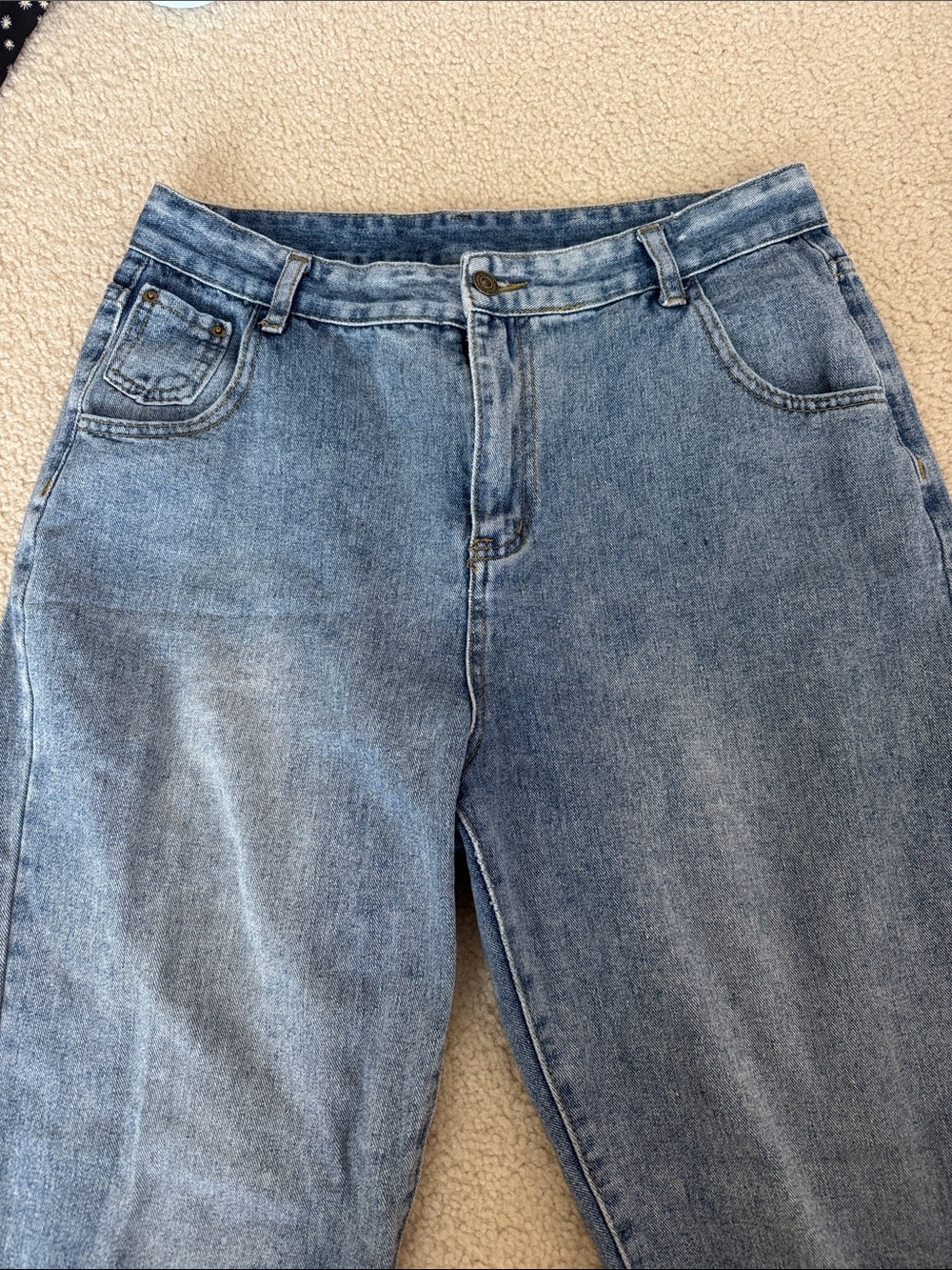 Classic High-Rise Light Blue Women’s Jeans